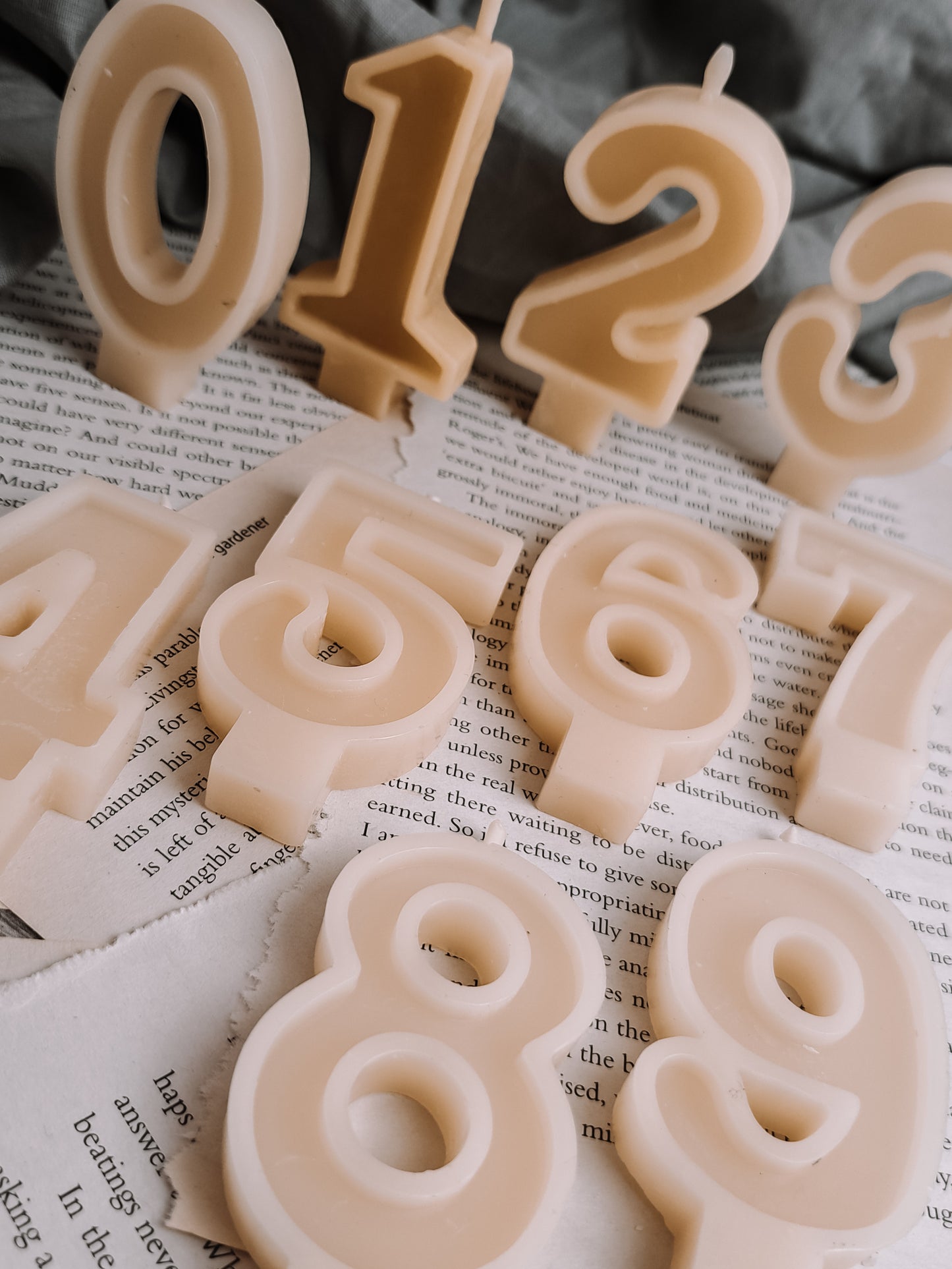 Pure Beeswax Numbers Candle, cake candles, birthday candles, 0 to 9 - Handmade in UK beeswaxcandle.co.uk